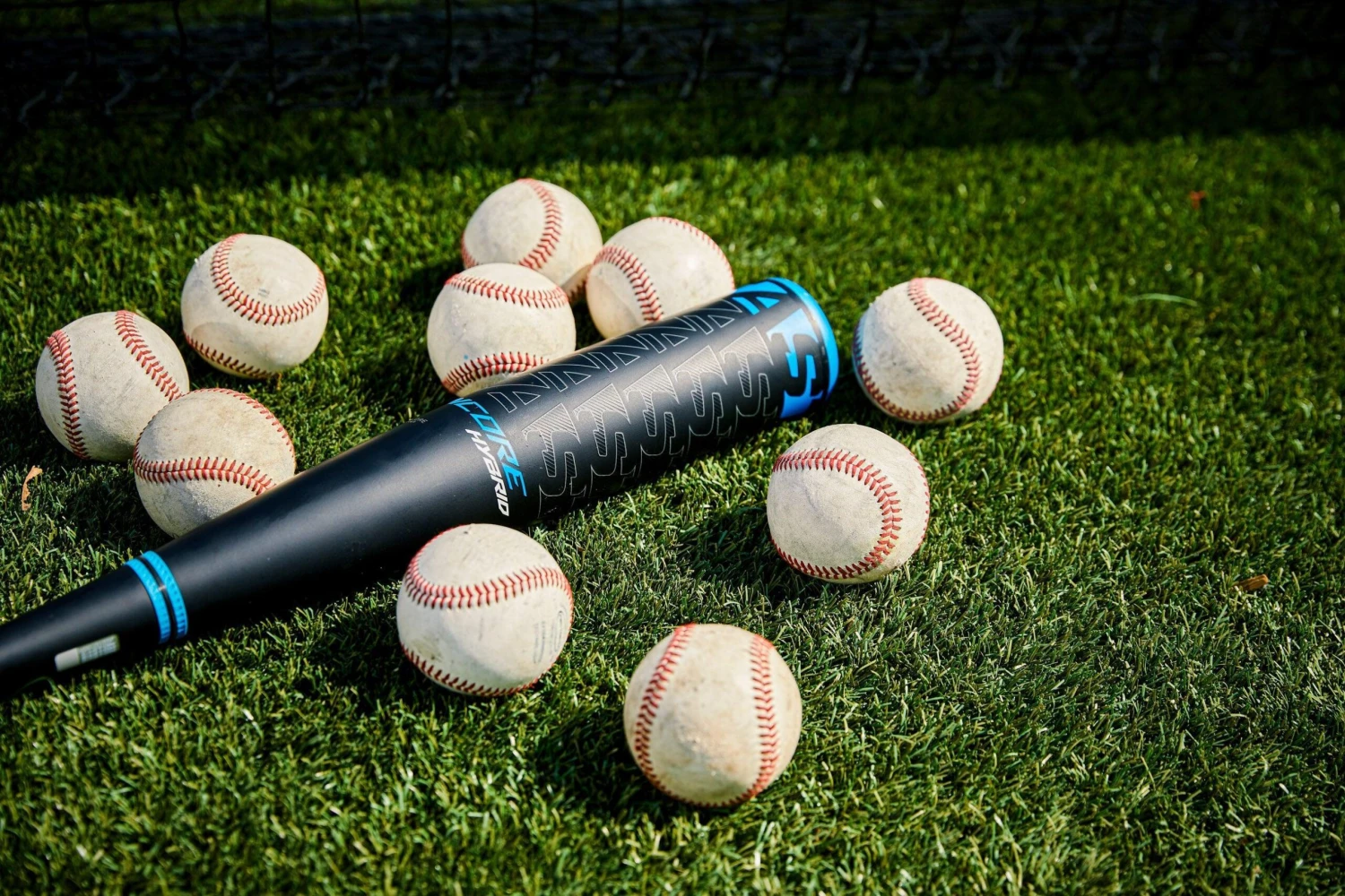 2023 Easton Encore Hybrid (-3) BBCOR Baseball Bat: BB23EN 4 2023 Easton Encore Hybrid (-3) BBCOR Baseball Bat: BB23EN - Image 4