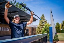 2023 Easton Encore Hybrid (-3) BBCOR Baseball Bat: BB23EN 10 2023 Easton Encore Hybrid (-3) BBCOR Baseball Bat: BB23EN -Head Banger Sports Store 08032022 Easton SuperShoot 58 1